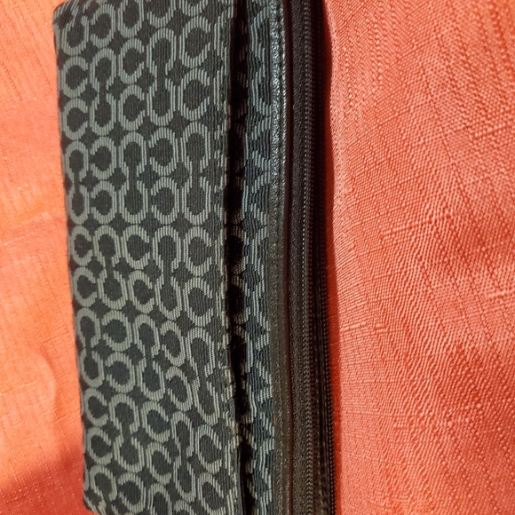 Coach Wallet - Picture 4 of 9